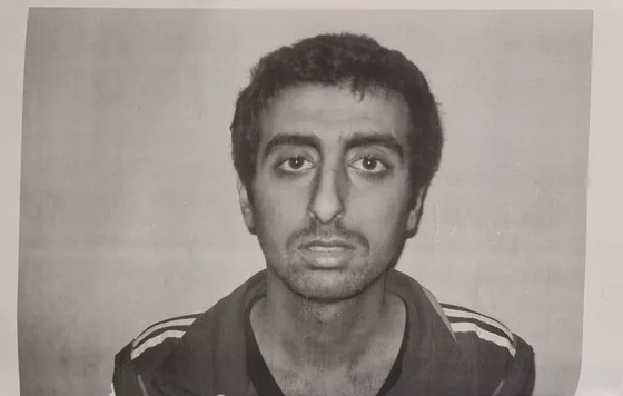 Document 15 — Detention photograph
